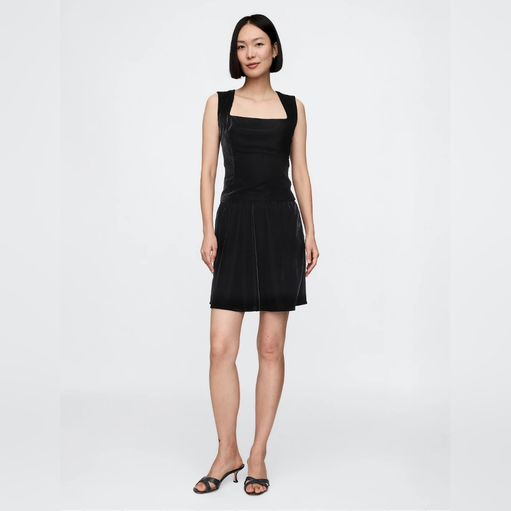 NWT GAP Soft Velvet Black Mini Skirt